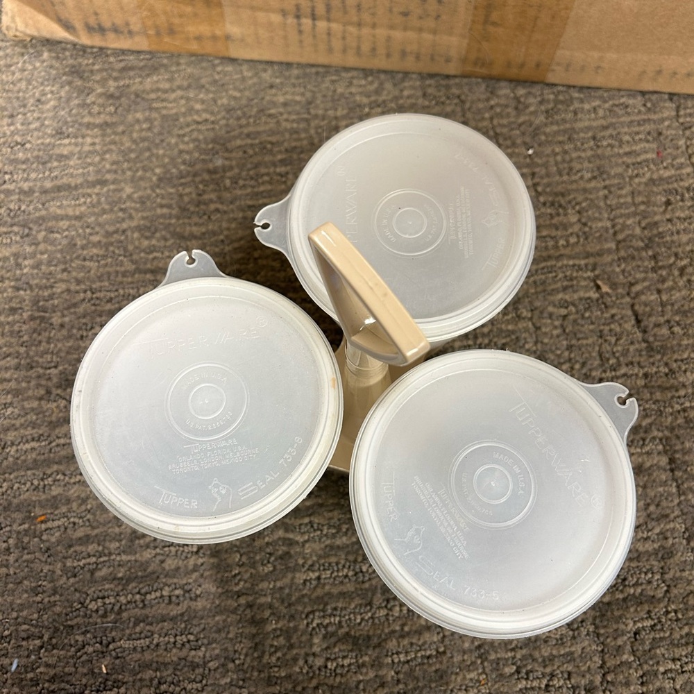 Tupperware Cream Spice Condiment Containers Set